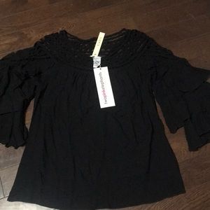 NWT Esley Black flowy top size M